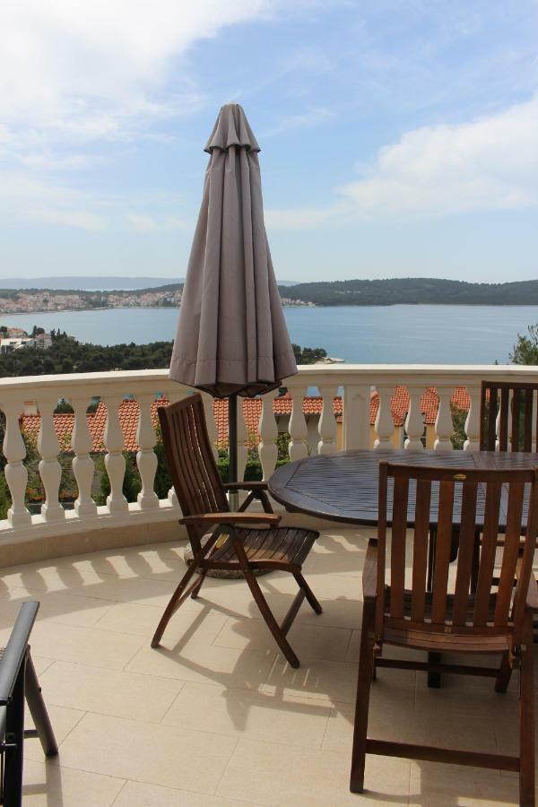 Villa Lizzi Trogir Ngoại thất bức ảnh